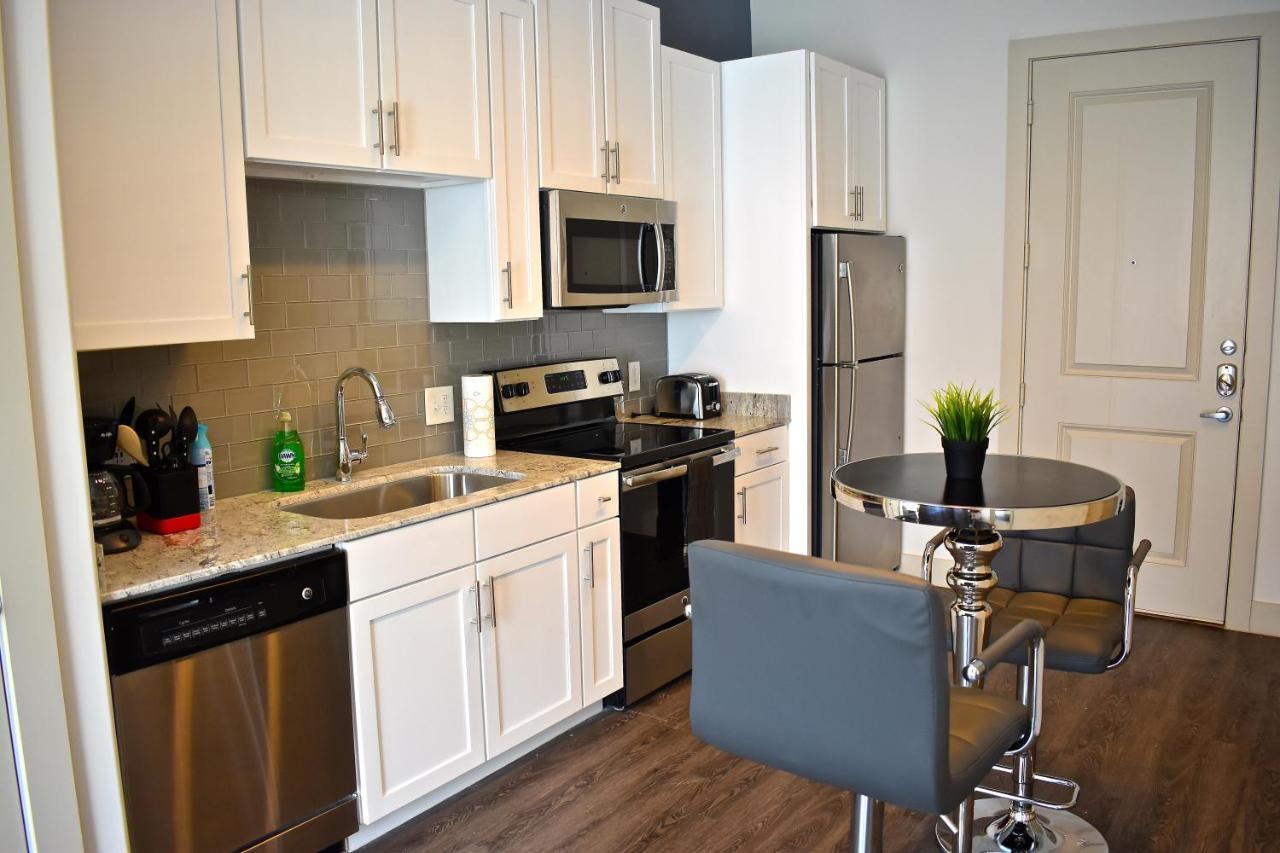 Luxurious And Cozy Apartment In Heart Of Buckhead Атланта Экстерьер фото